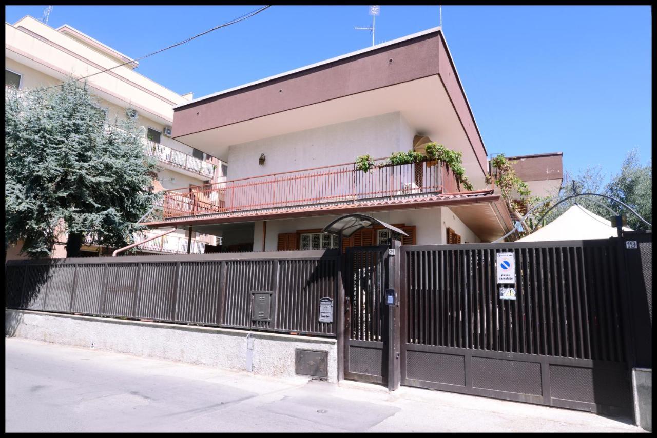 Il Villino Apartments Bari Exterior photo